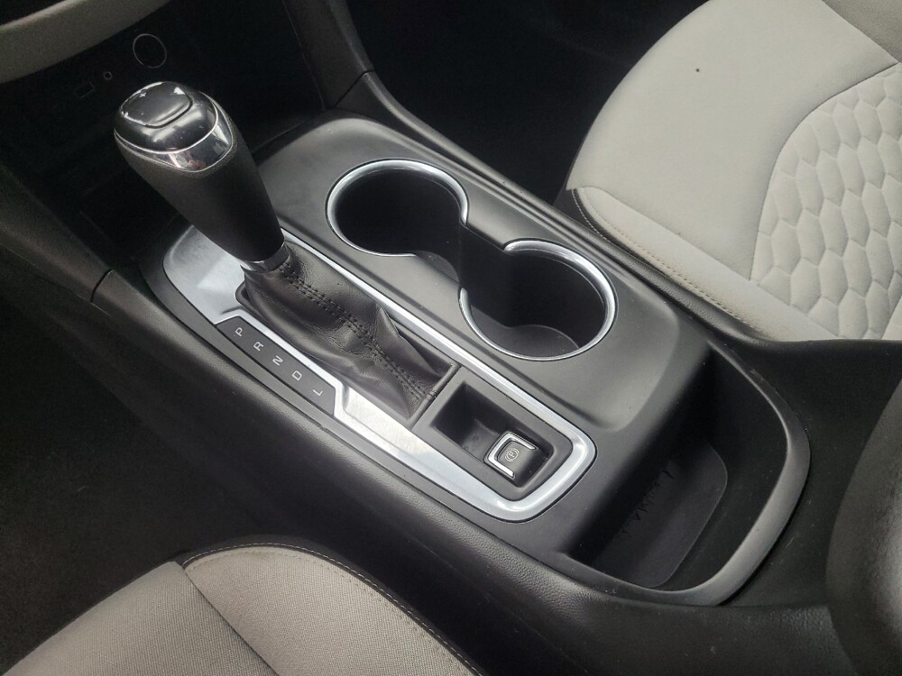 2019 Chevrolet Equinox in Indianapolis, IN 46222 - 18097862 26