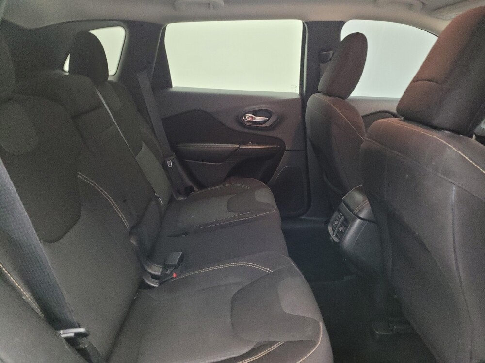 2016 Jeep Cherokee in Louisville, KY 40258 - 18097867 21