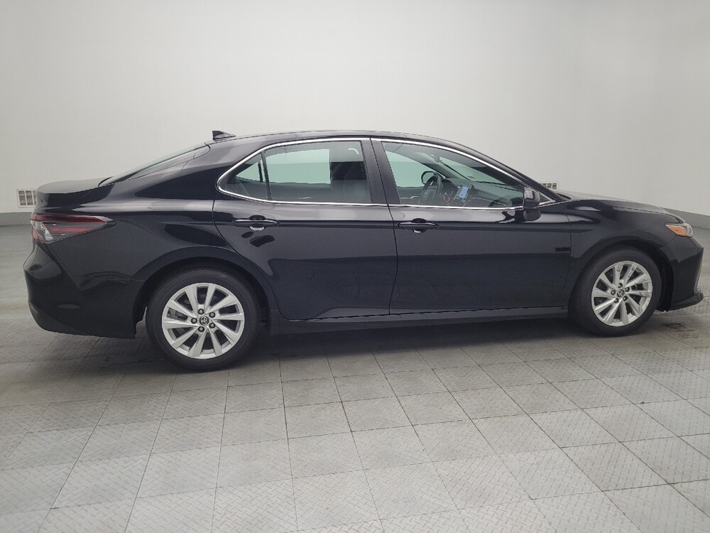 2022 Toyota Camry in Morrow, GA 30260 - 18097875 10