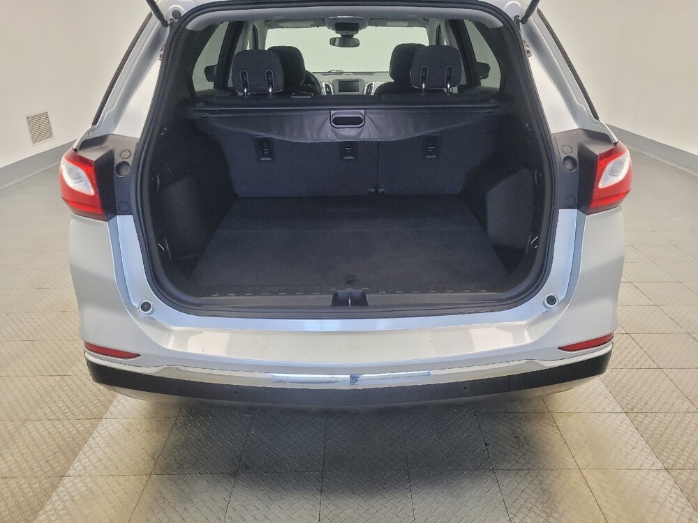 2020 Chevrolet Equinox in Indianapolis, IN 46222 - 18097878 29
