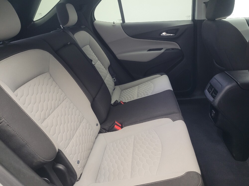 2020 Chevrolet Equinox in Indianapolis, IN 46222 - 18097878 19