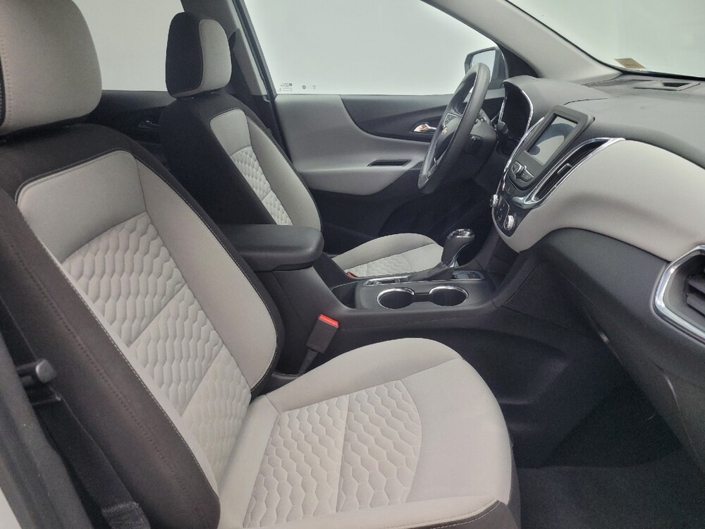 2020 Chevrolet Equinox in Indianapolis, IN 46222 - 18097878 21