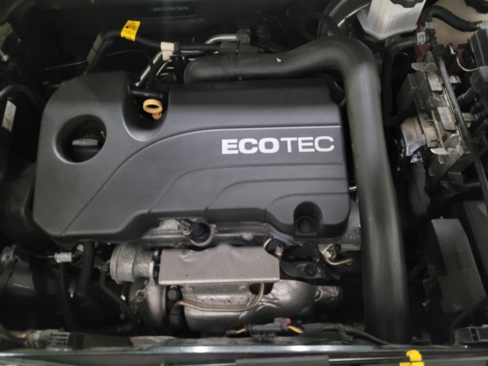 2021 Chevrolet Equinox in Laurel, MD 20724 - 18097882 30