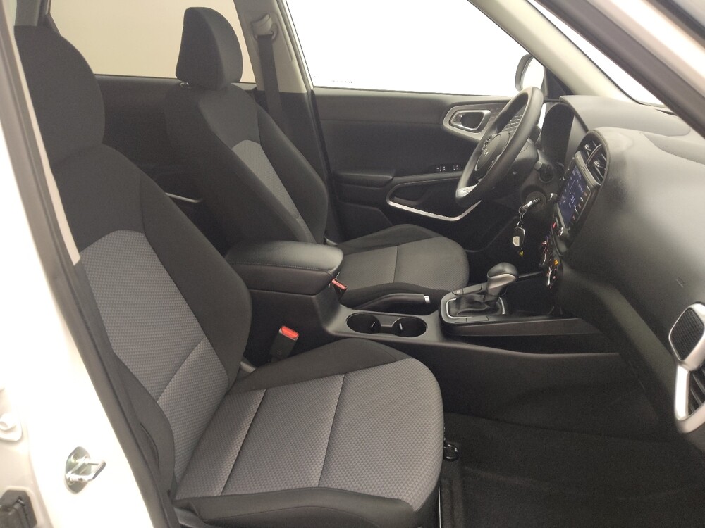2022 Kia Soul in Live Oak, TX 78233 - 18097885 21