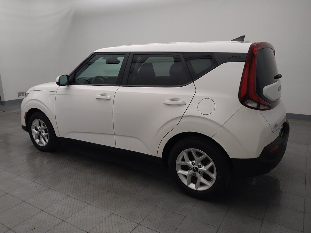2022 Kia Soul in Live Oak, TX 78233 - 18097885 3