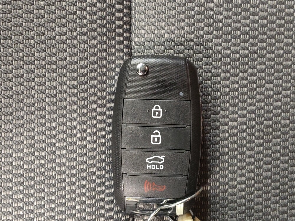 2017 Kia Forte in Lewisville, TX 75067 - 18097893 32