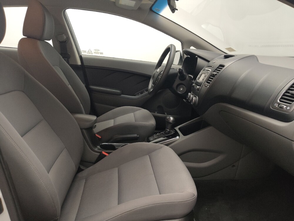 2017 Kia Forte in Lewisville, TX 75067 - 18097893 21