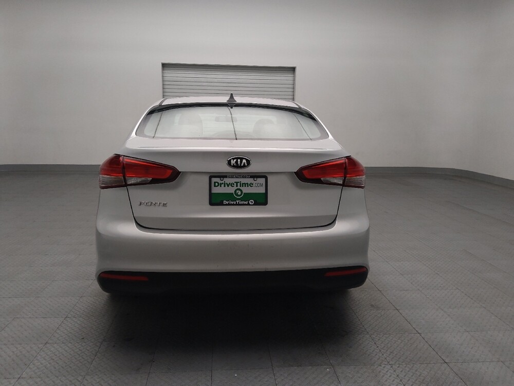 2017 Kia Forte in Lewisville, TX 75067 - 18097893 6