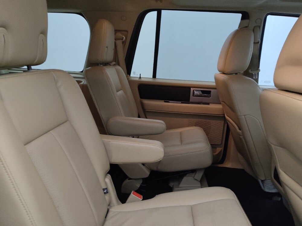 2017 Ford Expedition in Clearwater, FL 33764 - 18097899 19