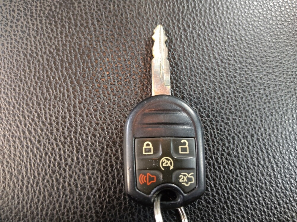 2017 Ford Expedition in Clearwater, FL 33764 - 18097899 32