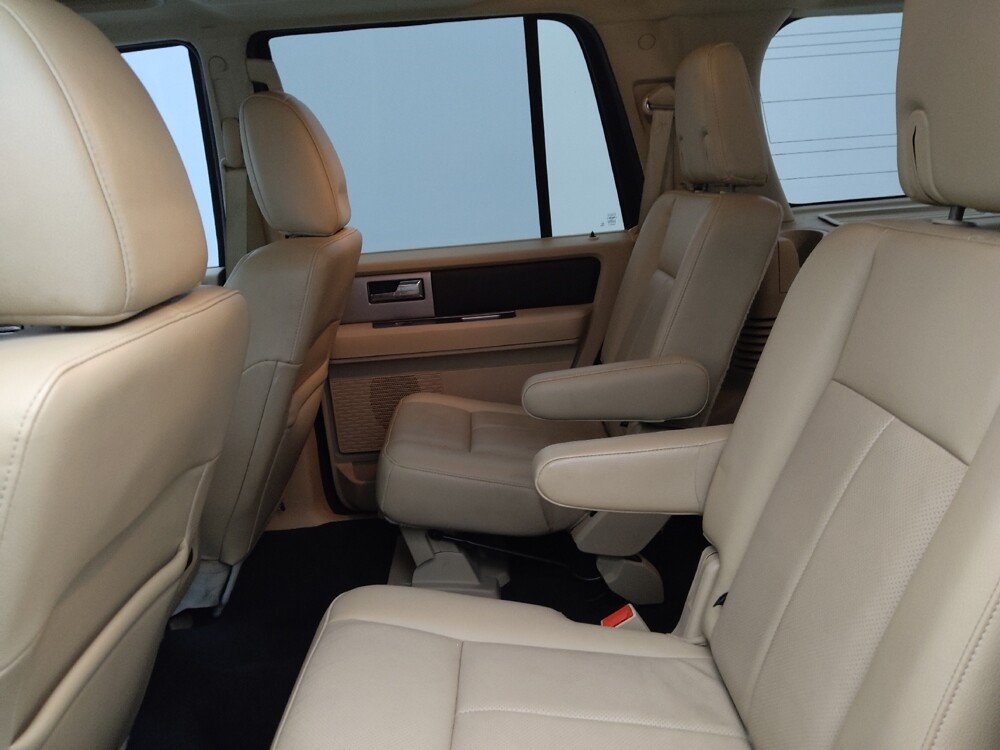 2017 Ford Expedition in Clearwater, FL 33764 - 18097899 18