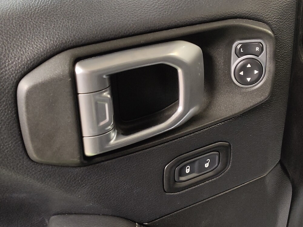 2019 Jeep Wrangler in Tallahassee, FL 32304 - 18097901 27