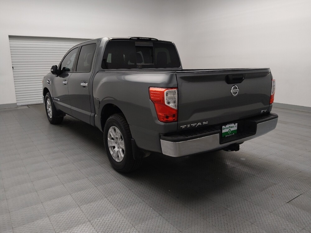 2017 Nissan Titan in Tulsa, OK 74145 - 18097902 5