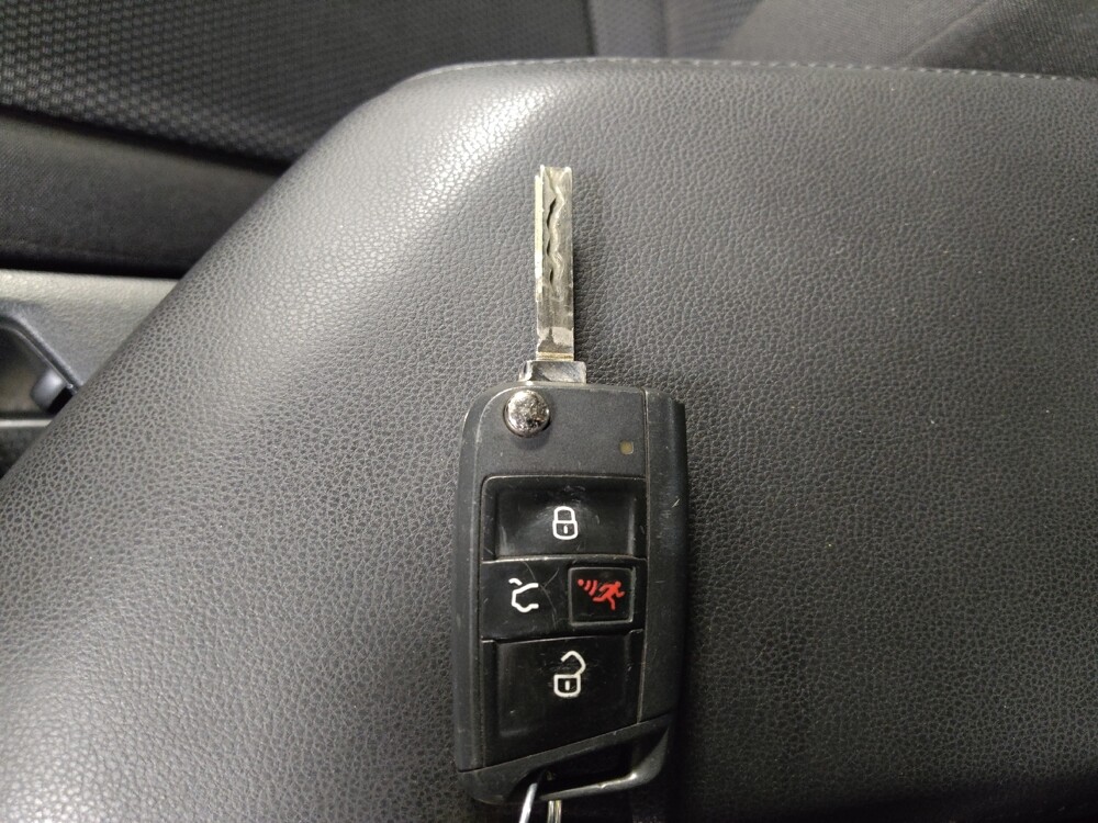 2019 Volkswagen Jetta in Tallahassee, FL 32304 - 18097904 32