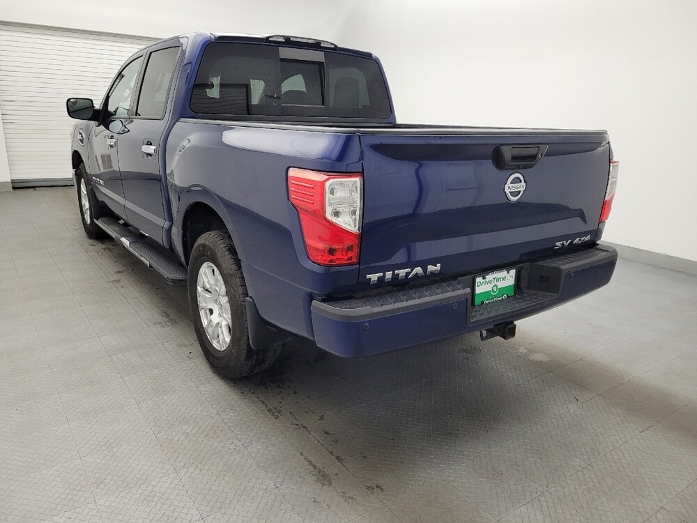 2017 Nissan Titan in Greensboro, NC 27407 - 18097908 5