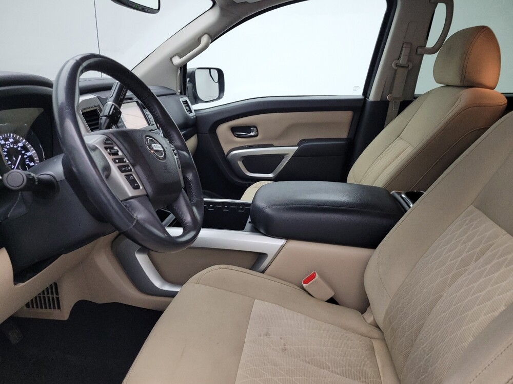 2017 Nissan Titan in Greensboro, NC 27407 - 18097908 17