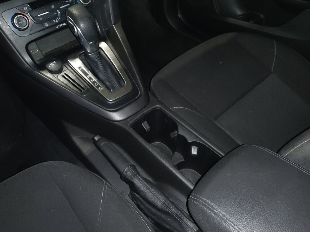 2018 Ford Focus in Jacksonville, FL 32225 - 18097911 26