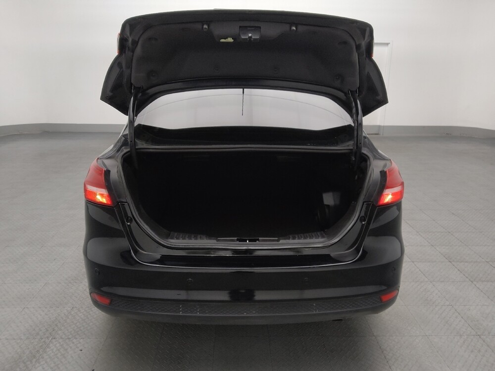 2018 Ford Focus in Jacksonville, FL 32225 - 18097911 29