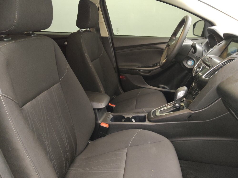 2018 Ford Focus in Jacksonville, FL 32225 - 18097911 21