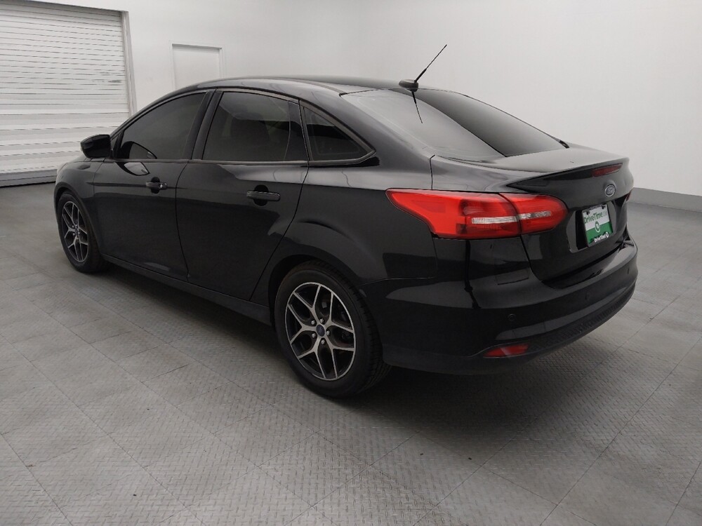 2018 Ford Focus in Jacksonville, FL 32225 - 18097911 5