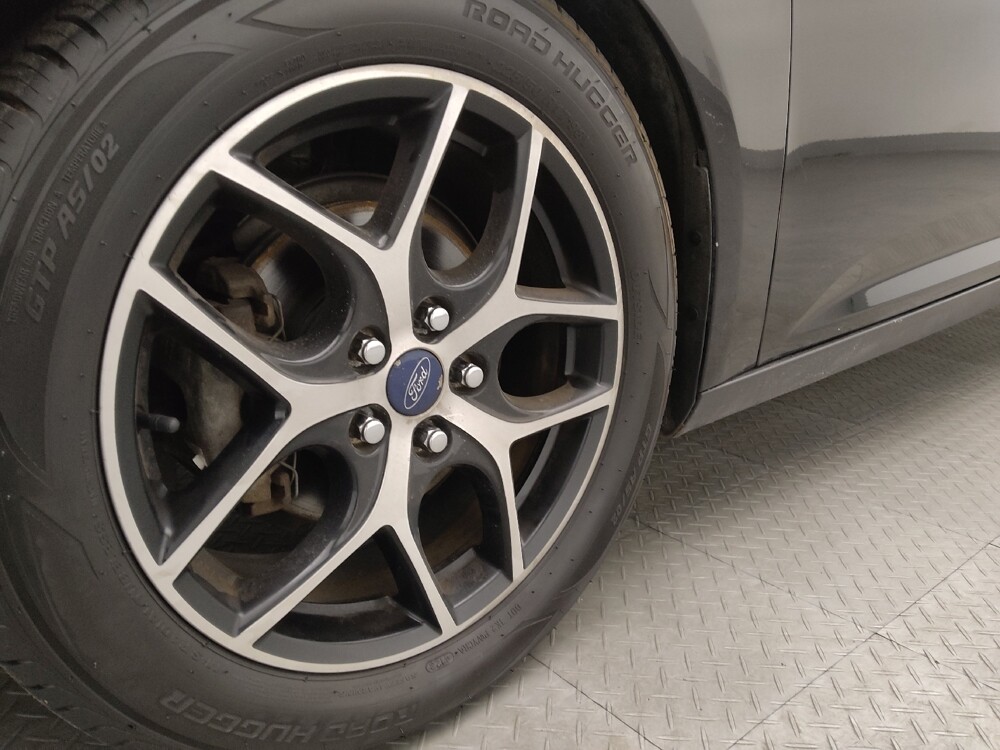 2018 Ford Focus in Jacksonville, FL 32225 - 18097911 31