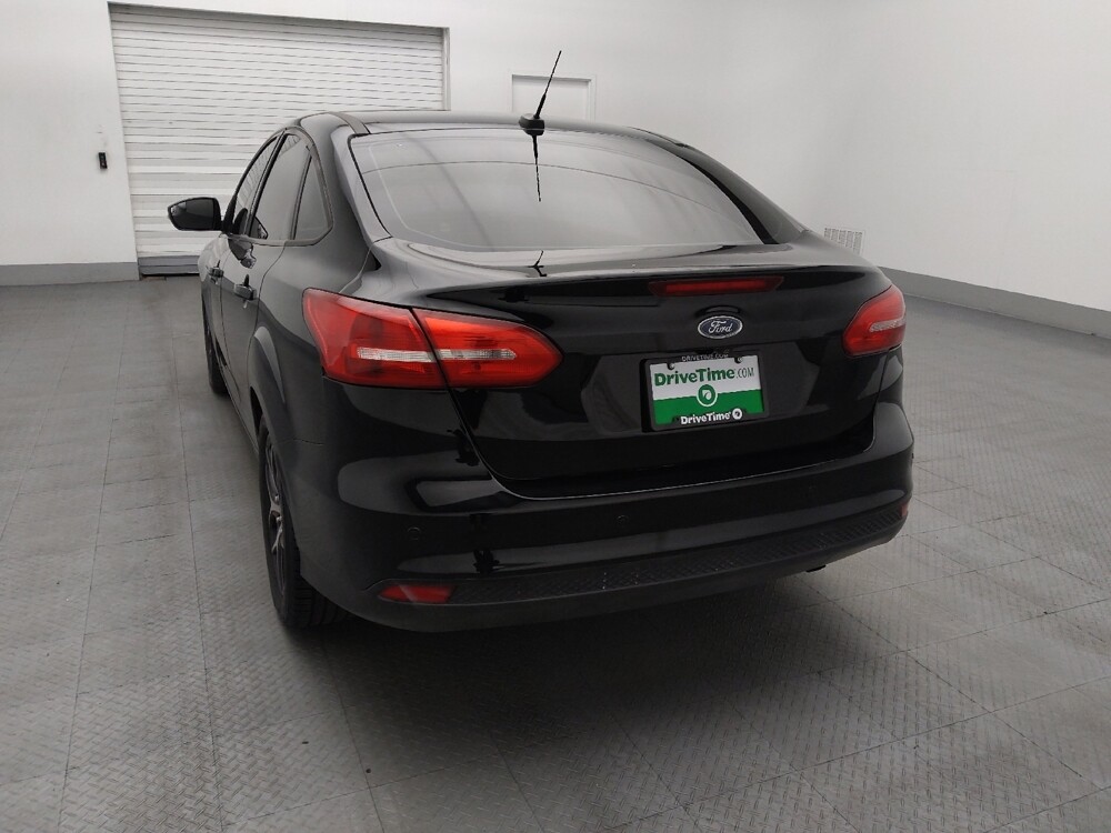 2018 Ford Focus in Jacksonville, FL 32225 - 18097911 6