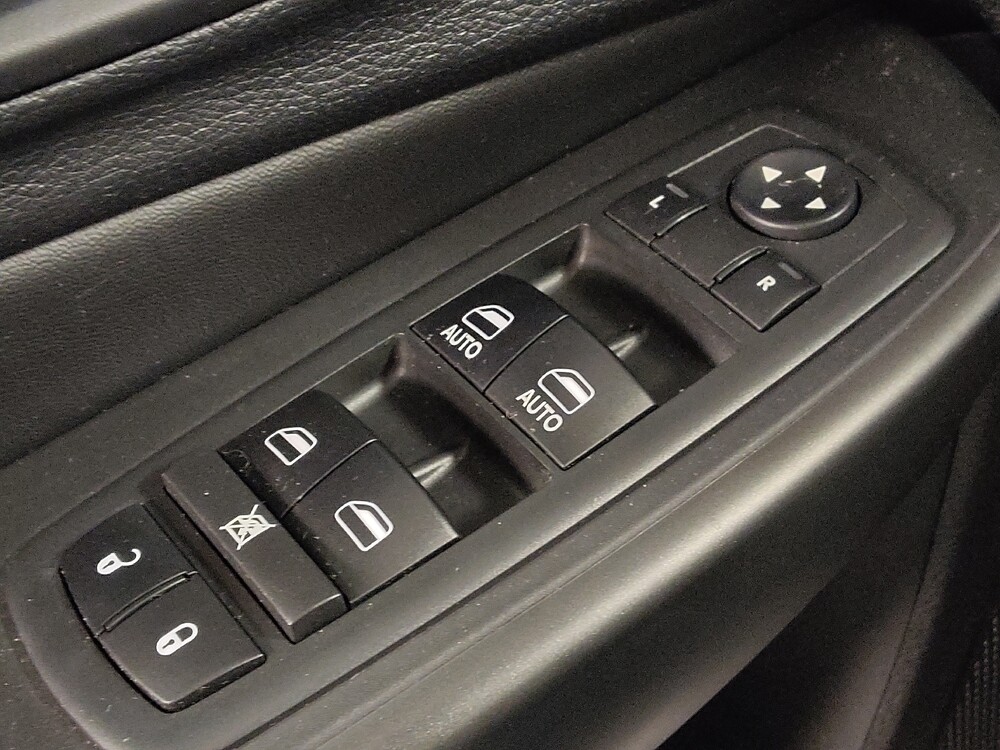 2019 Jeep Cherokee in San Antonio, TX 78238 - 18097912 27