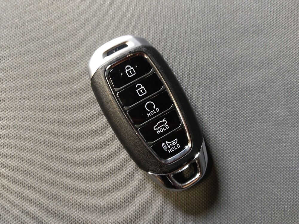 2022 Hyundai Elantra in Greensboro, NC 27407 - 18097918 32