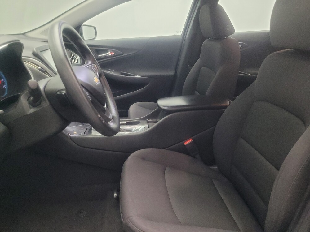 2017 Chevrolet Malibu in Albany, GA 31705 - 18097921 17