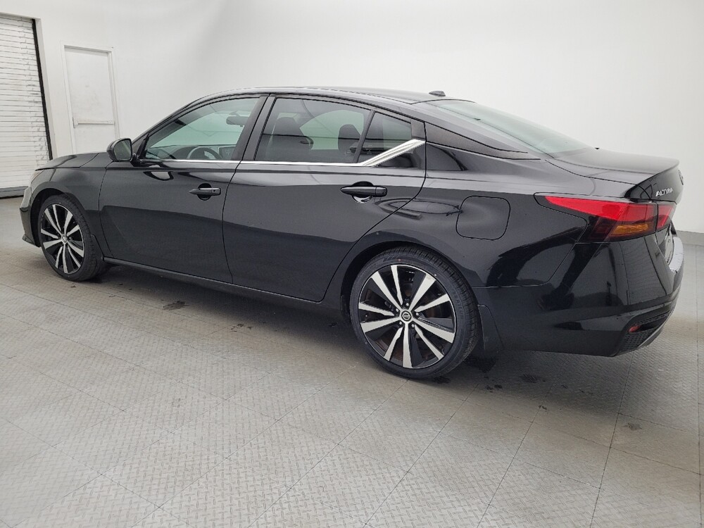 2019 Nissan Altima in Greensboro, NC 27407 - 18097927 3