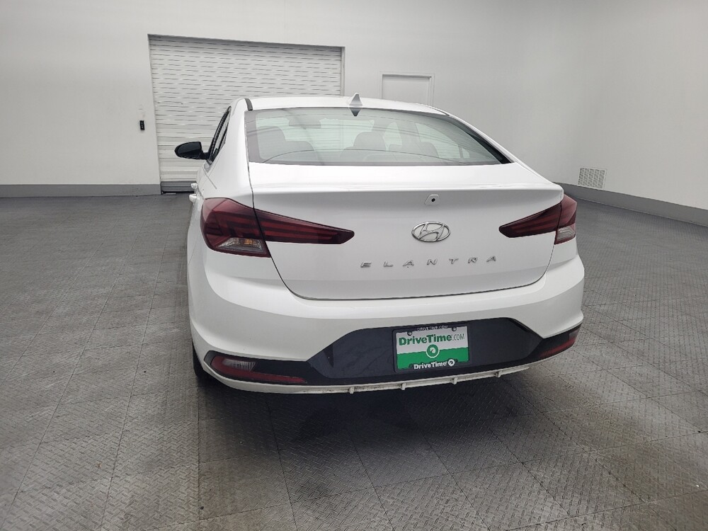 2019 Hyundai Elantra in Orlando, FL 32808 - 18097933 6