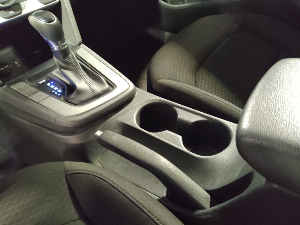 2019 Hyundai Elantra in Orlando, FL 32808 - 18097933 26