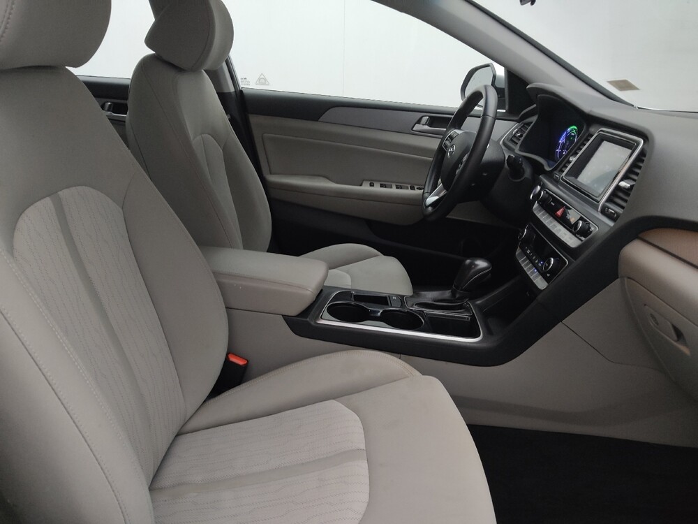 2019 Hyundai Sonata in Greenville, SC 29607 - 18097938 21