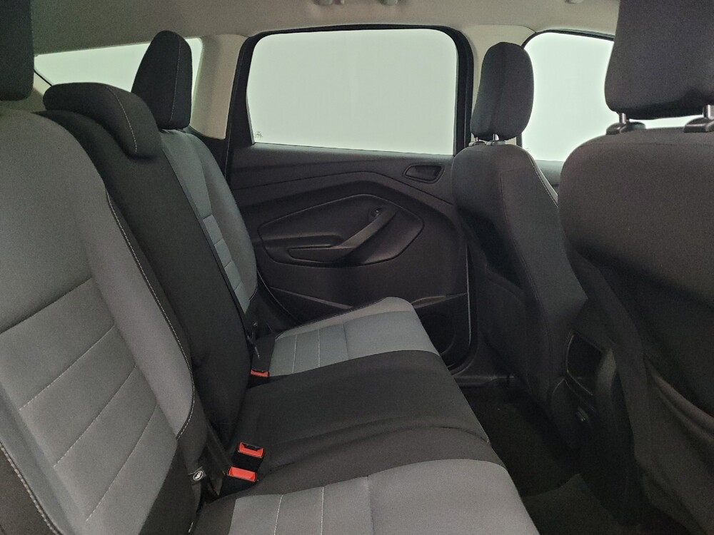 2018 Ford Escape in Cincinnati, OH 45255 - 18097939 19