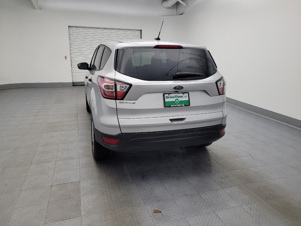 2018 Ford Escape in Cincinnati, OH 45255 - 18097939 6