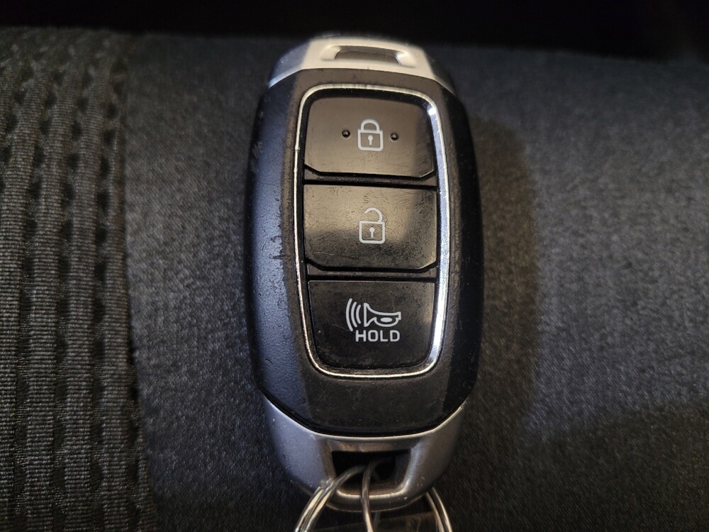 2020 Hyundai Santa Fe in Columbus, OH 43231 - 18097940 32