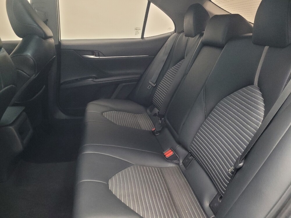 2020 Toyota Camry in Indianapolis, IN 46222 - 18097941 18