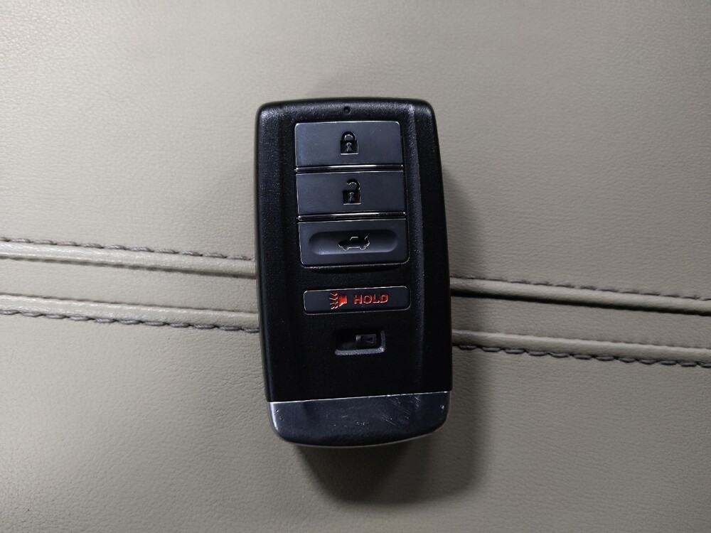 2018 Acura TLX in Marietta, GA 30062 - 18097947 32