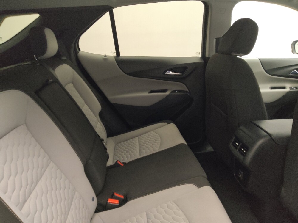 2020 Chevrolet Equinox in Midlothian, IL 60445 - 18097949 19