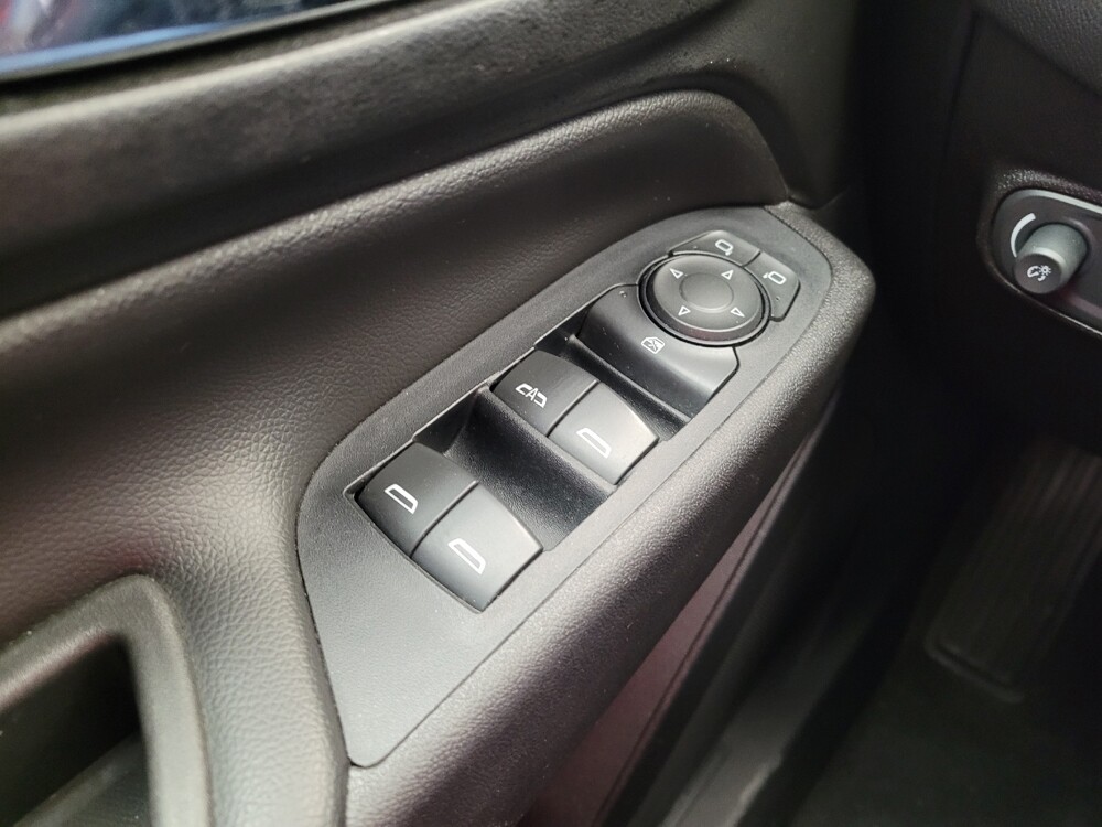 2019 Chevrolet Equinox in Cincinnati, OH 45255 - 18097952 27