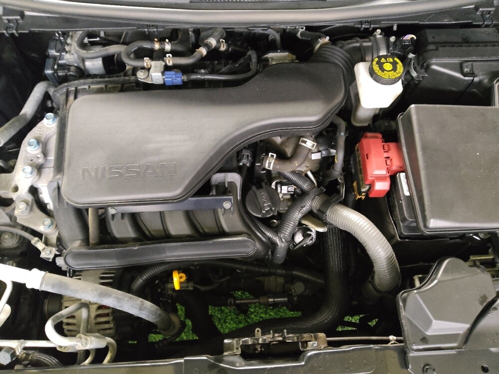 2018 Nissan Rogue Sport in Greenville, NC 27834 - 18097960 30