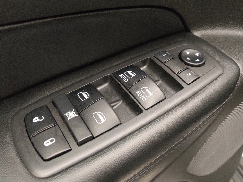 2018 Jeep Grand Cherokee in Raleigh, NC 27604 - 18097976 27