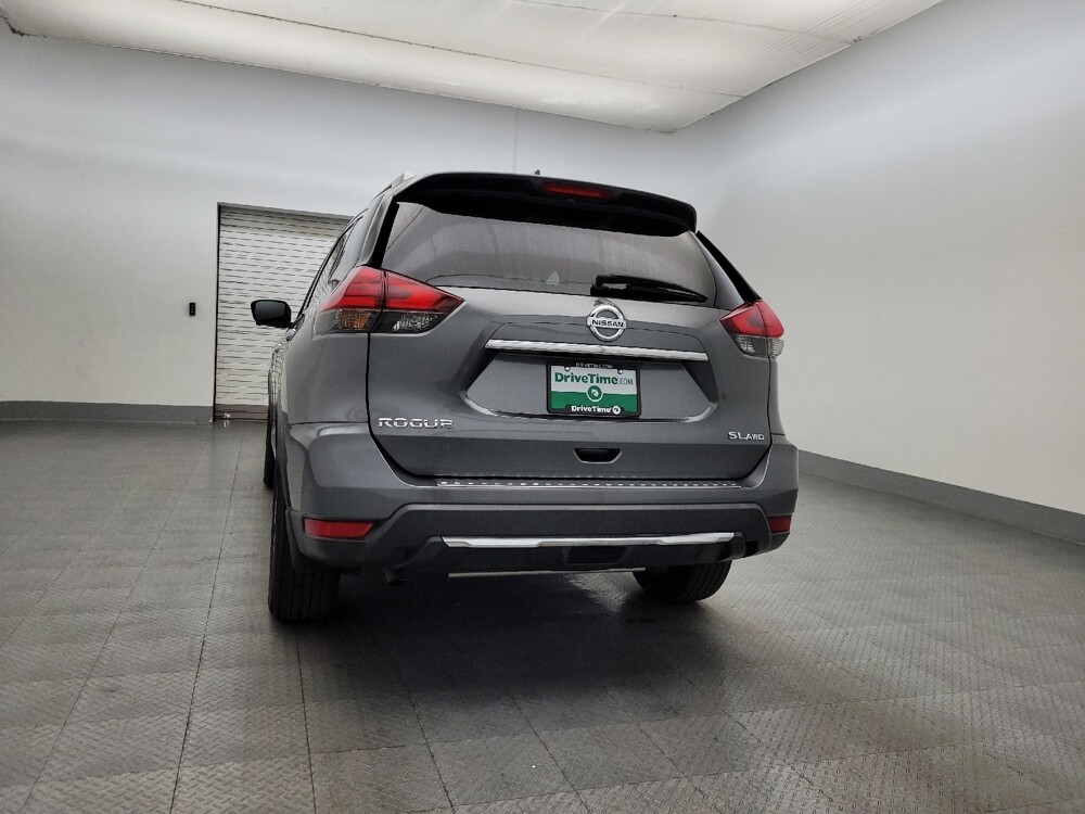 2017 Nissan Rogue in Glendale, AZ 85301 - 18097981 6