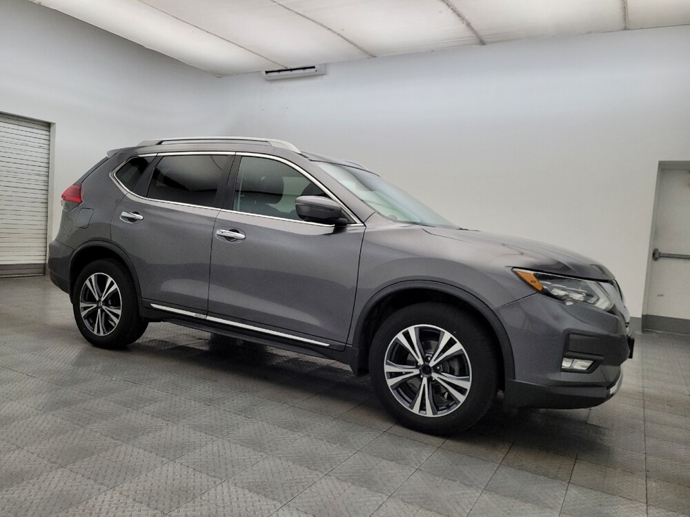 2017 Nissan Rogue in Glendale, AZ 85301 - 18097981 11