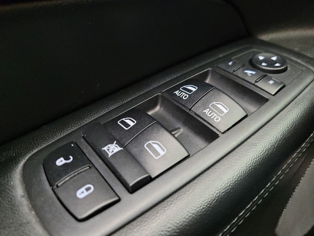 2020 Jeep Grand Cherokee in Glendale, AZ 85301 - 18097990 27