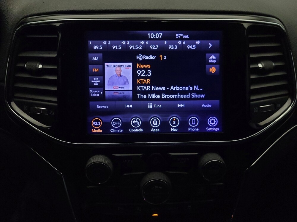 2020 Jeep Grand Cherokee in Glendale, AZ 85301 - 18097990 25