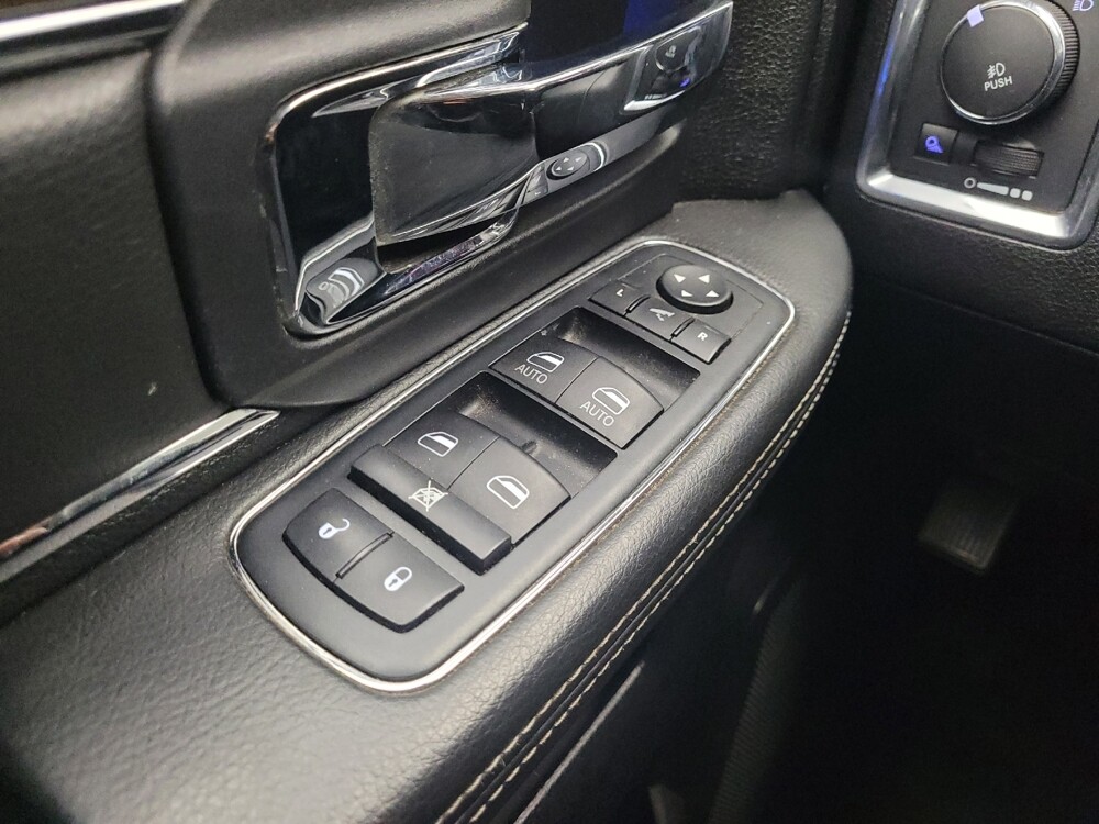 2015 RAM 1500 in Taylor, MI 48180 - 18098004 27