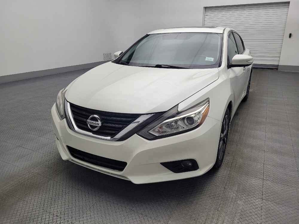 2017 Nissan Altima in Pensacola, FL 32505 - 18098015 15