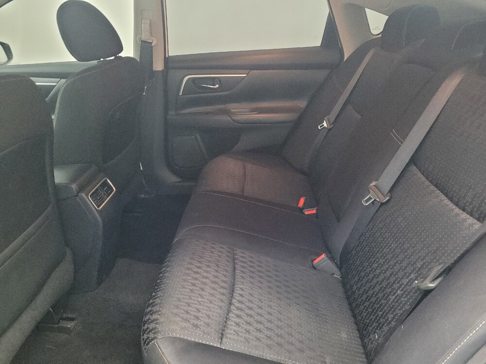 2017 Nissan Altima in Pensacola, FL 32505 - 18098015 18