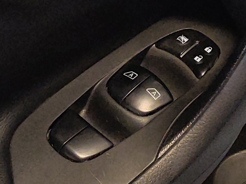 2017 Nissan Altima in Pensacola, FL 32505 - 18098015 27